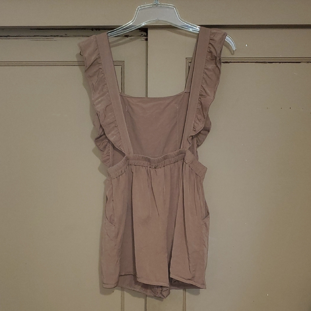 Kittenish Caramel Ruffled Strap Romper - Picture 4 of 5